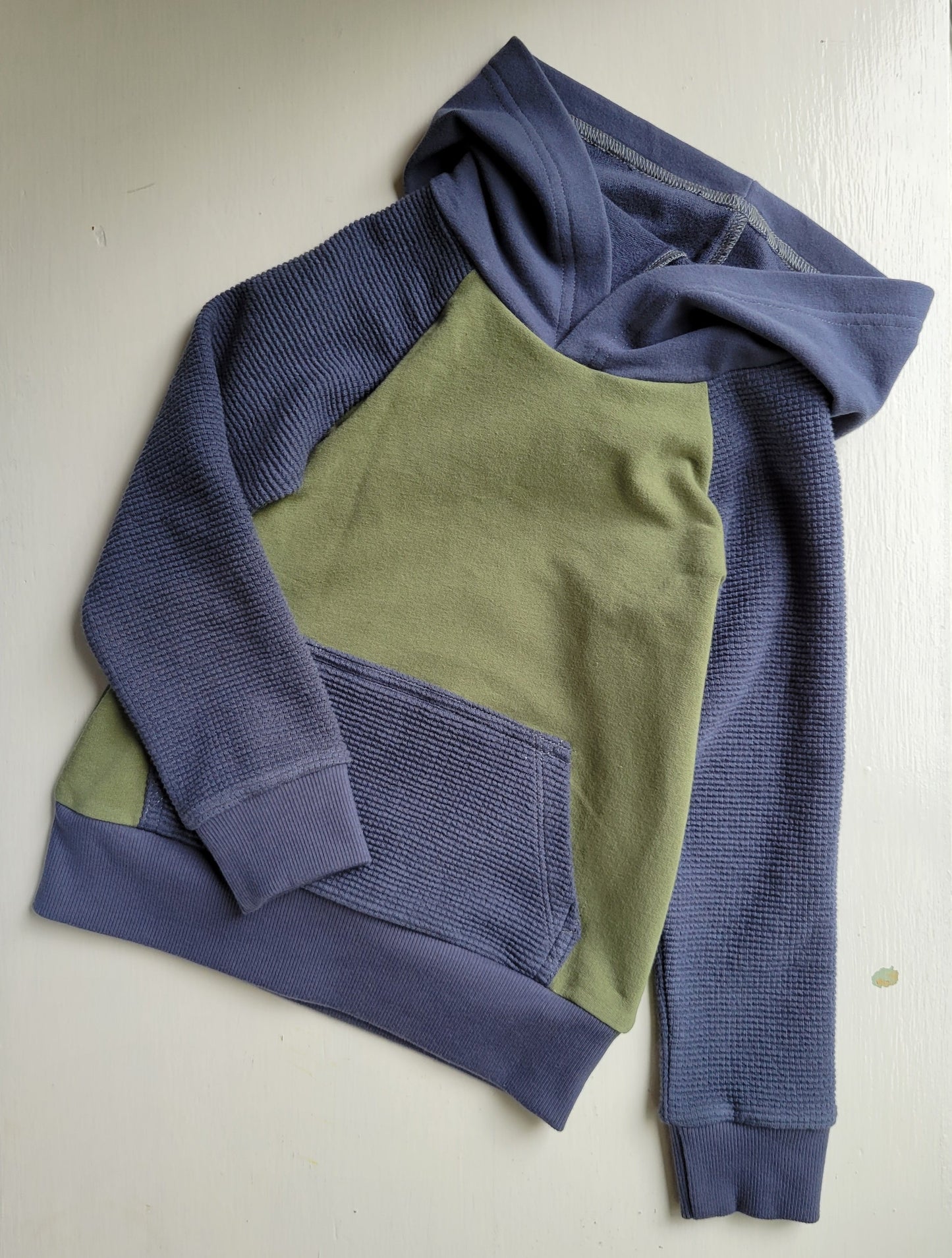 Kids Colorblock hoodies - Homeland Harvest