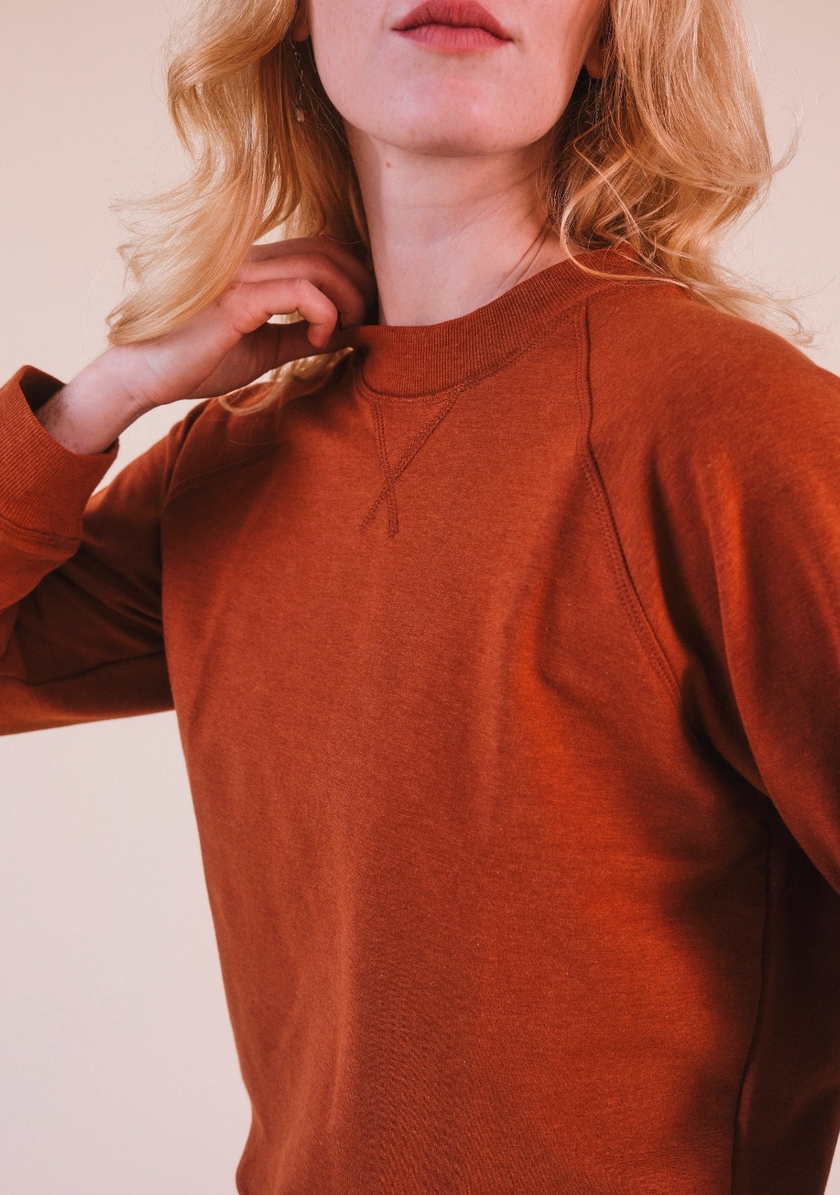 Agnes Raglan Organic Cotton + Tencel™ Sweatshirt - Rust - Homeland Harvest