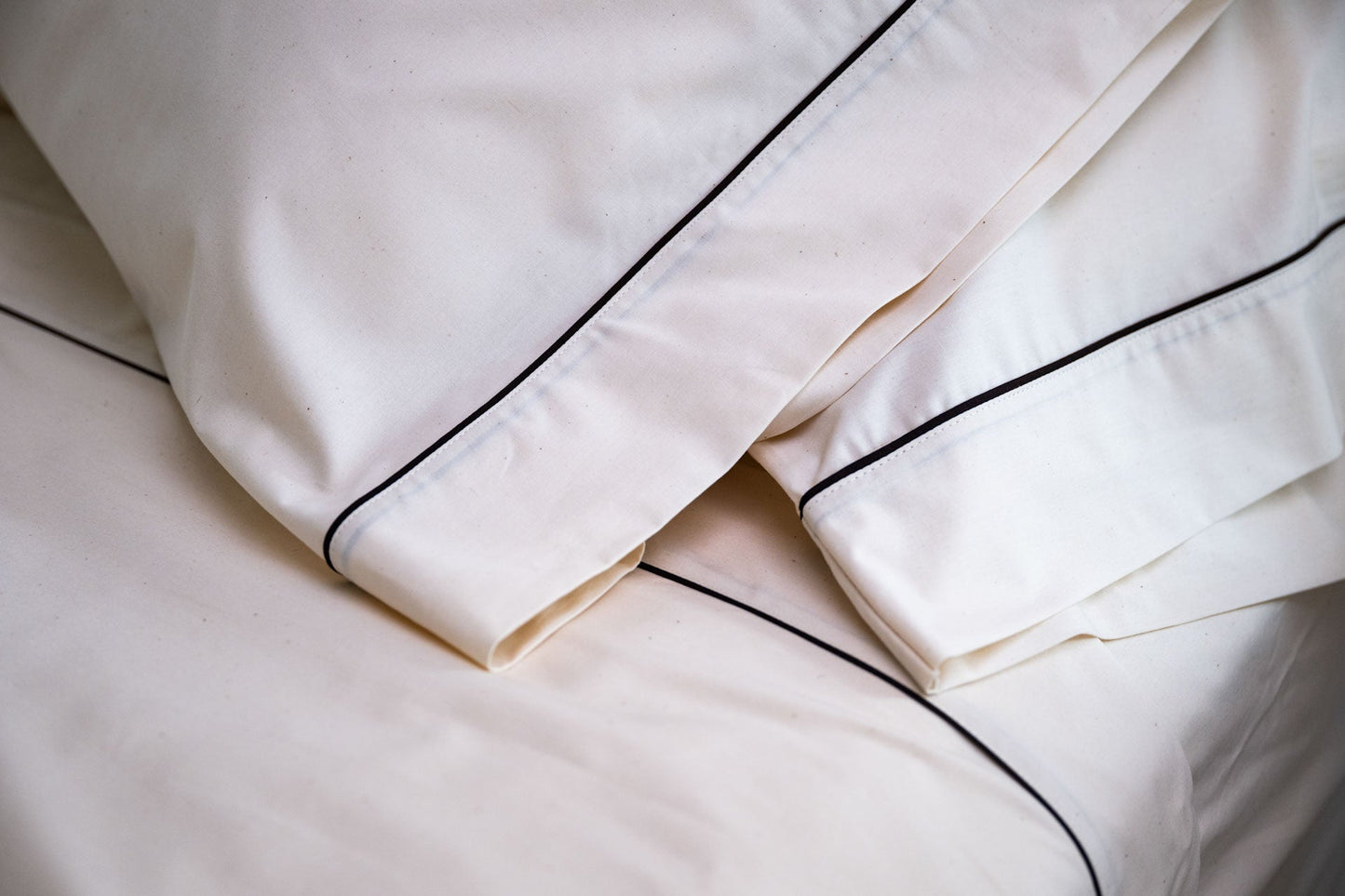 Cotton Piping Design Bed Sheet Set - Homeland Harvest