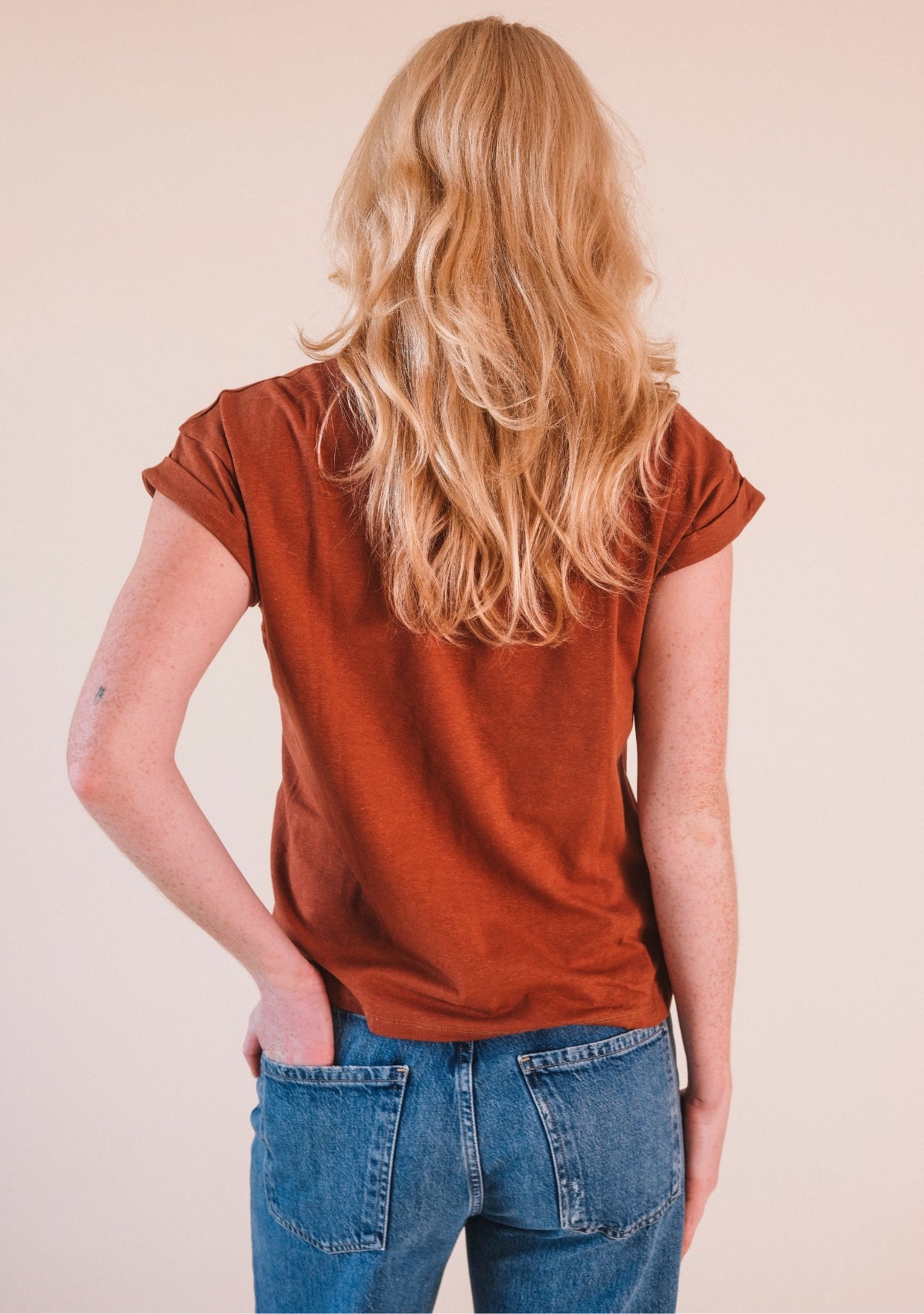 Jane Cuffed Hemp Tee - Pecan - Homeland Harvest