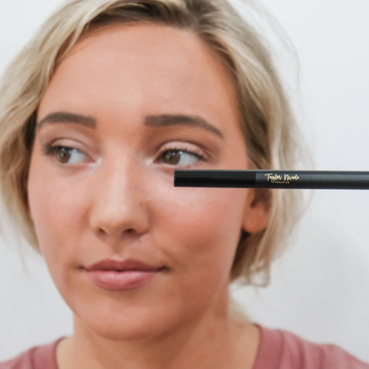 Retractable Brow Pencil | brow enhancer