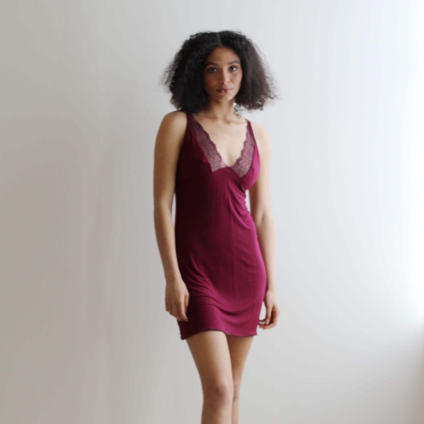 Short Nightgown in Bamboo with Lace Trim - Homeland Harvest
