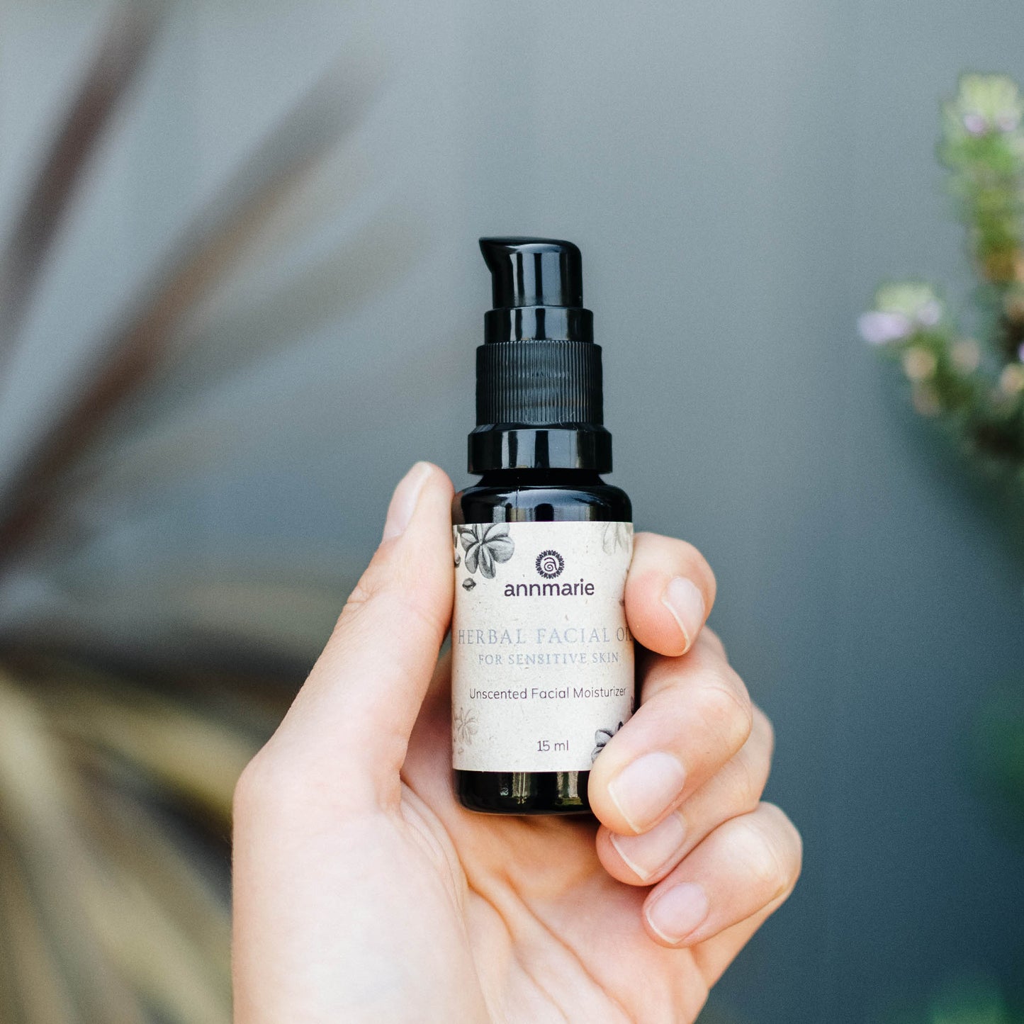 Herbal Facial Oil for Sensitive Skin (15ml)- Collective - Homeland Harvest