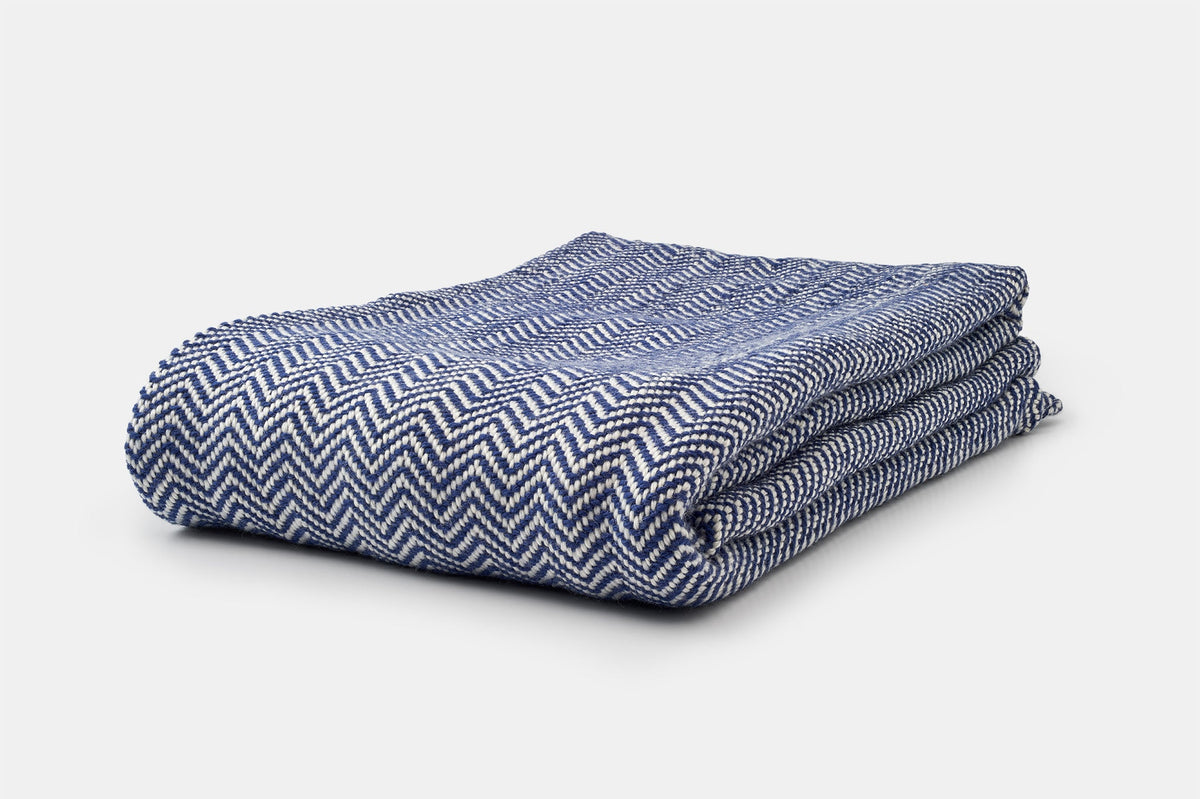 Chevron Pattern Soft Wool Throw Size Blanket