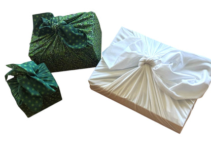 Set of 3 (S, L, XL) Reusable Cloth Furoshiki Gift Wrap | Christmas Trees & Bright Red