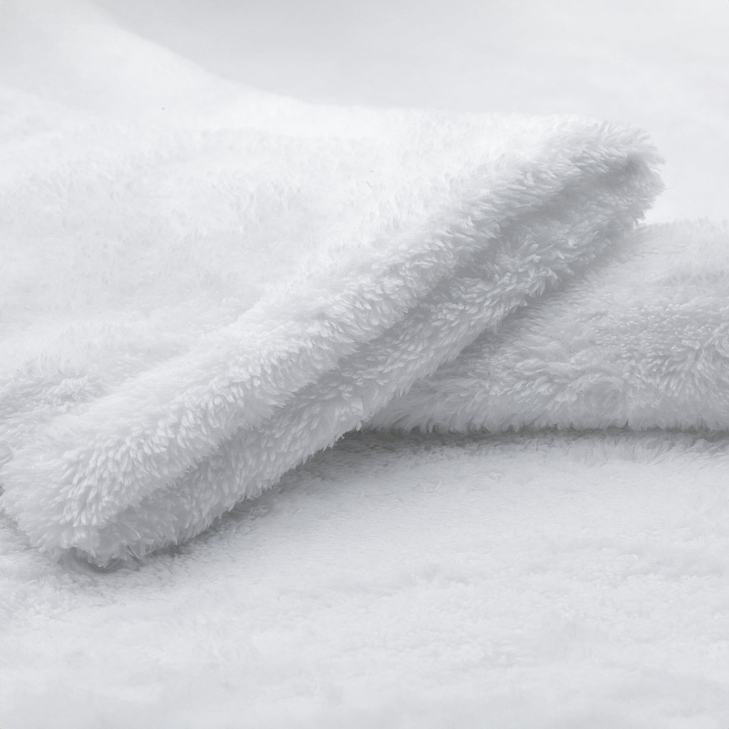 American Soft Linen Unisex Fleece Bathrobe, Super Soft, Absorbent and Fluffy - Wholesale