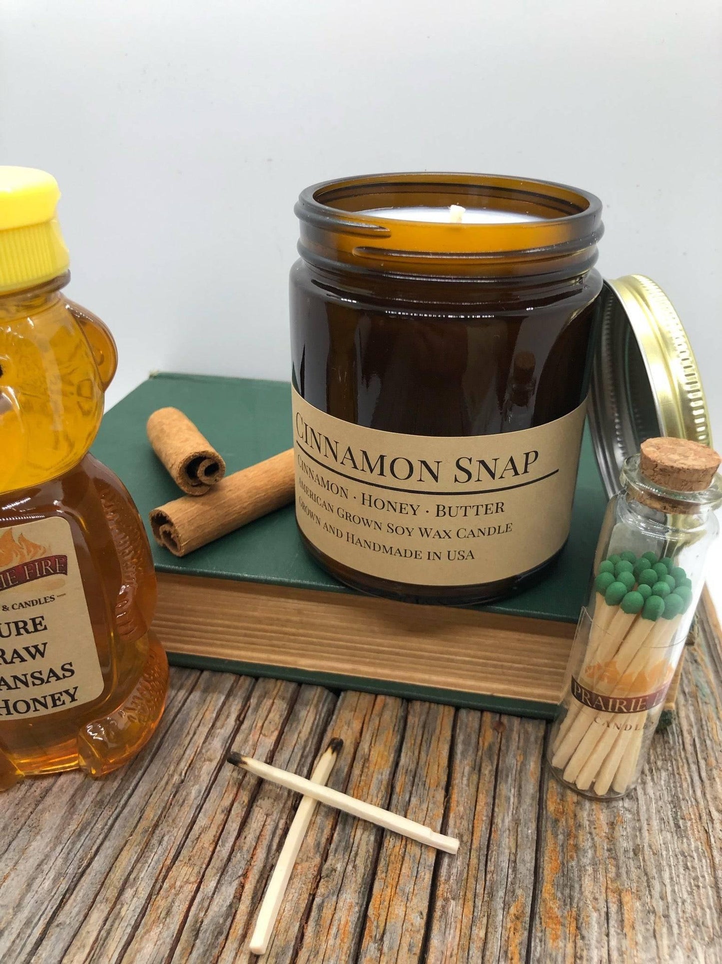 Cinnamon Snap Soy Wax Candle | 9 oz Amber Apothecary