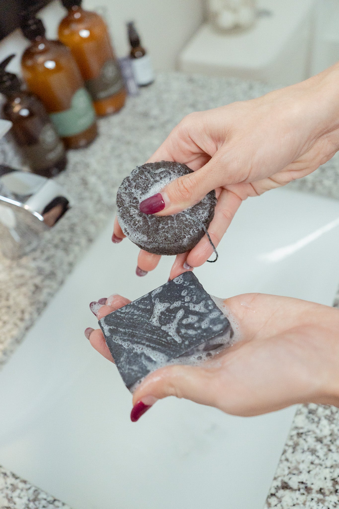 SOLIDSILK® ONYX - Facial Cleansing Bar - No Tox Life®