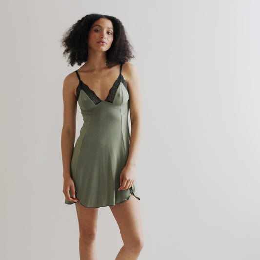 Bamboo Chemise with Scallop Hemline - Homeland Harvest